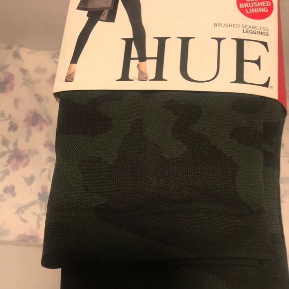 HUE Pants - Hue olive print legging
